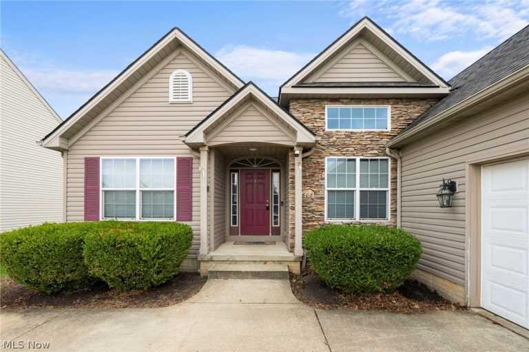 608 Rundle Street, LaGrange, OH - Photo 2