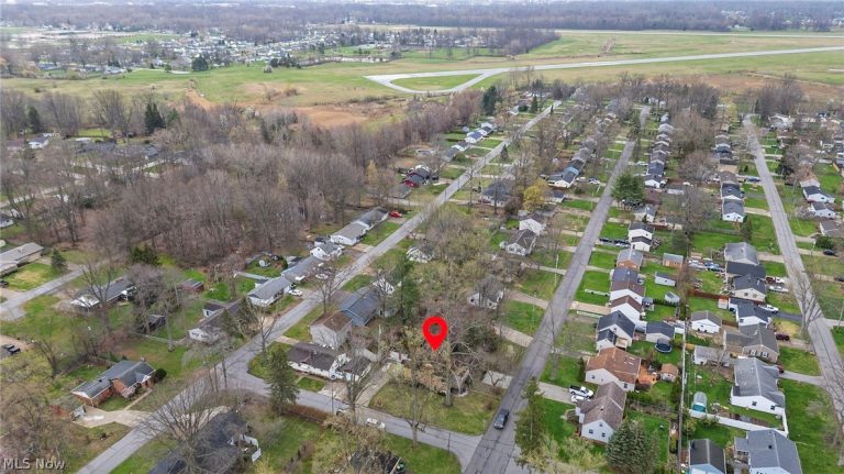 6491 Seminole Trail, Mentor, OH - Photo 3