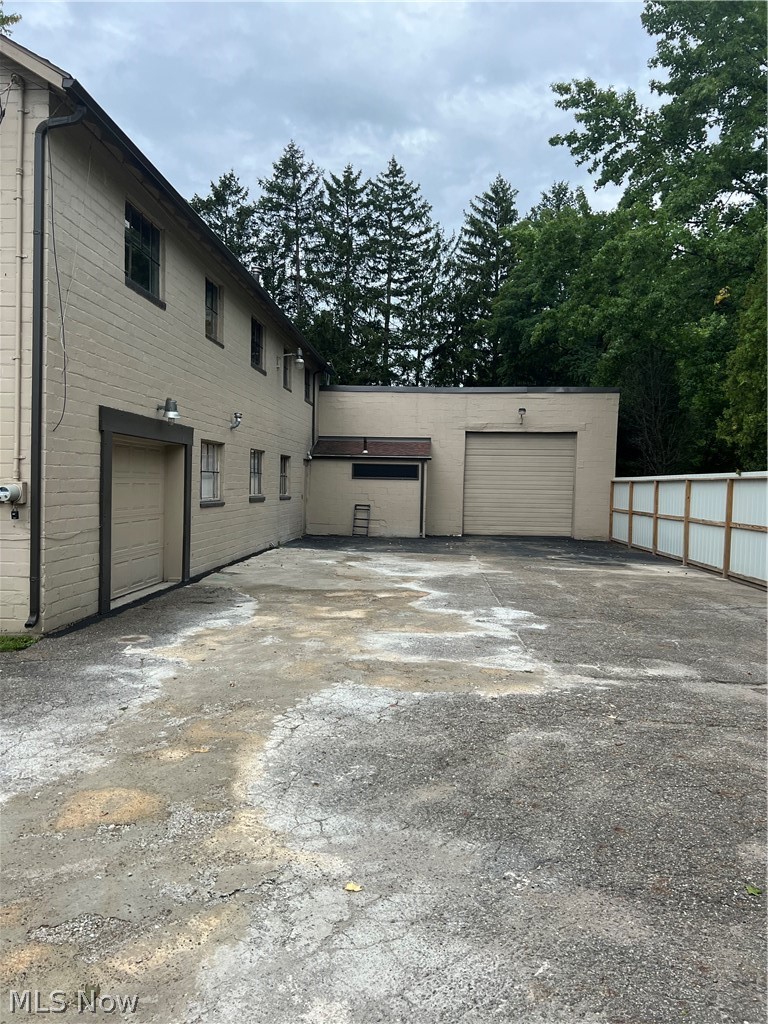 5900 market, Boardman, OH - Photo 2