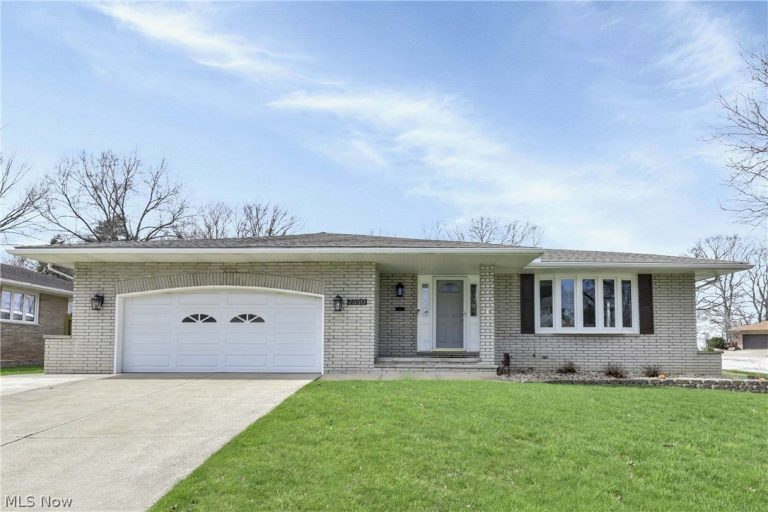 7350 Ames Road, Parma, OH, 44129
