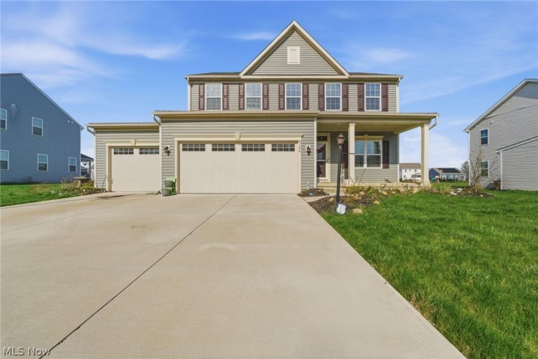 9194 Winfield Lane, North Ridgeville, OH, 44039