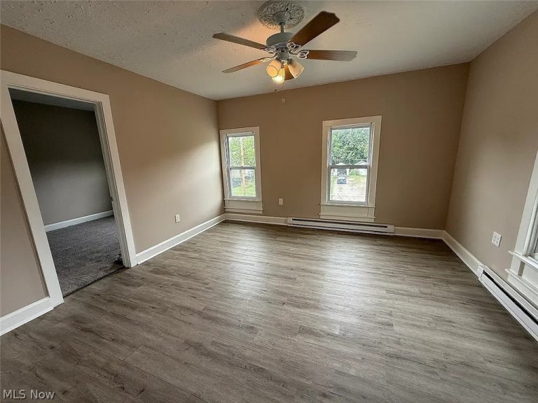 323 columbus Street #325, Elyria, OH - Photo 2