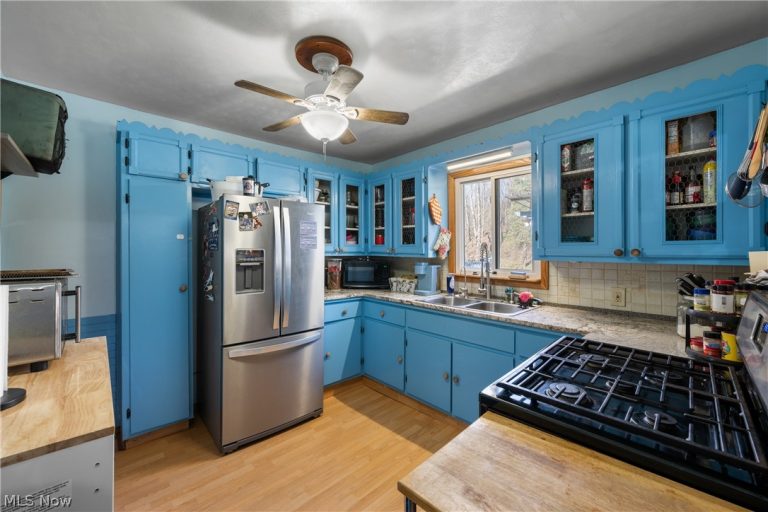 10221 Johnsford Road, Beach City, OH - Photo 6