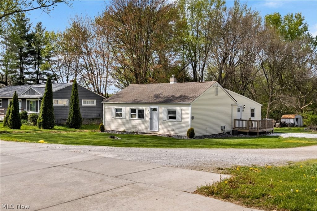 625 Moore Road, Akron, OH
