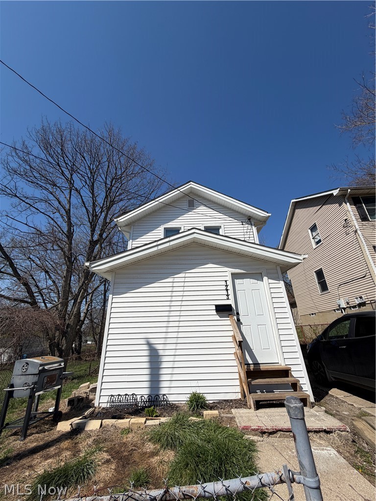 1213 Smithfarm Avenue, Akron, OH