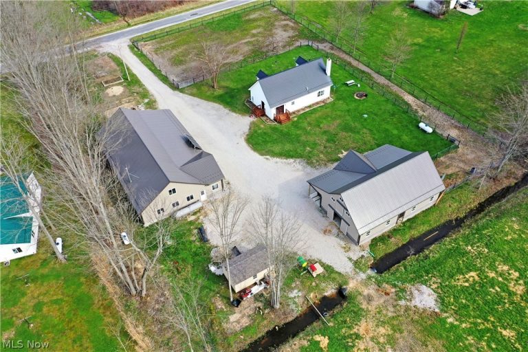 4429 Ireland Road, Rome, OH - Photo 5