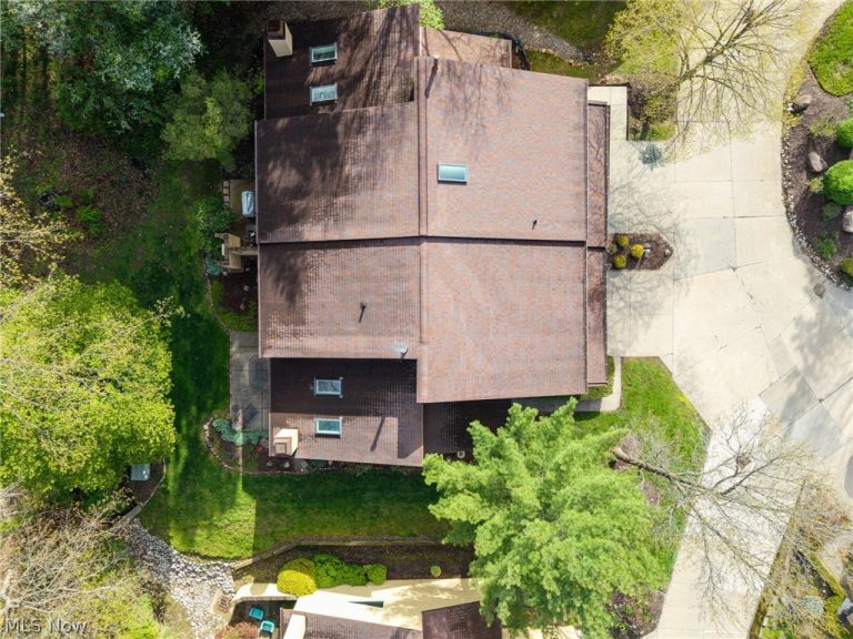 180 Lake Terrace Drive, Munroe Falls, OH - Photo 4