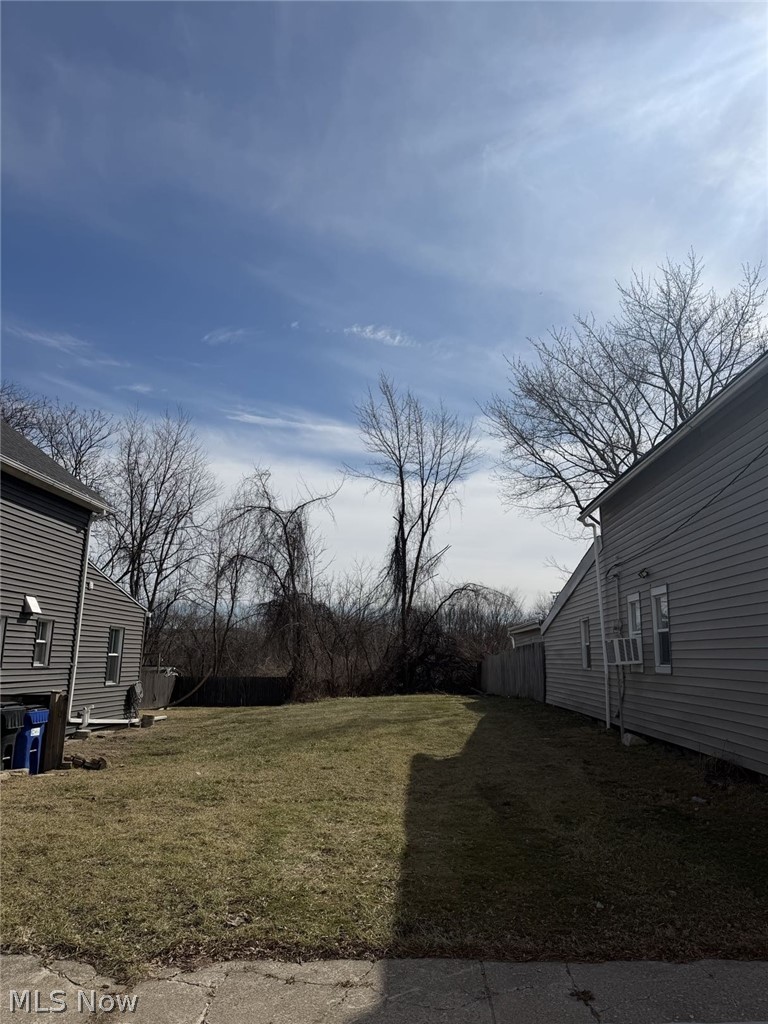 2825 York Avenue, Cleveland, OH - Photo 2