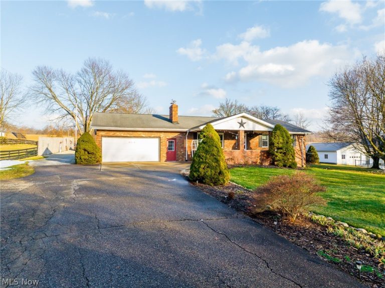 9718 James Road, Fredericksburg, OH, 44627