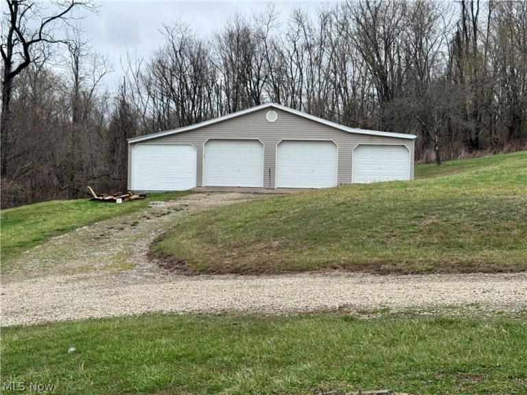 1841 Vinegar Hill Road, Mcconnelsville, OH - Photo 2
