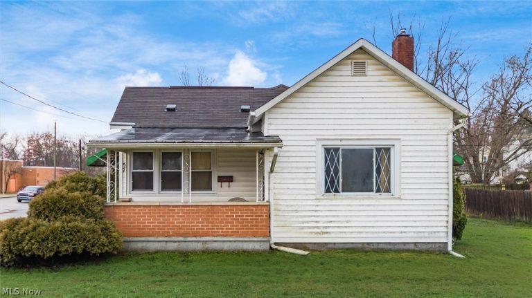 57 Elm Street, Roseville, OH - Photo 4