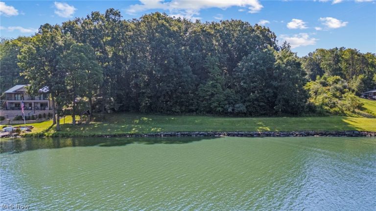 490 Mohawk Drive, Malvern, OH - Photo 3
