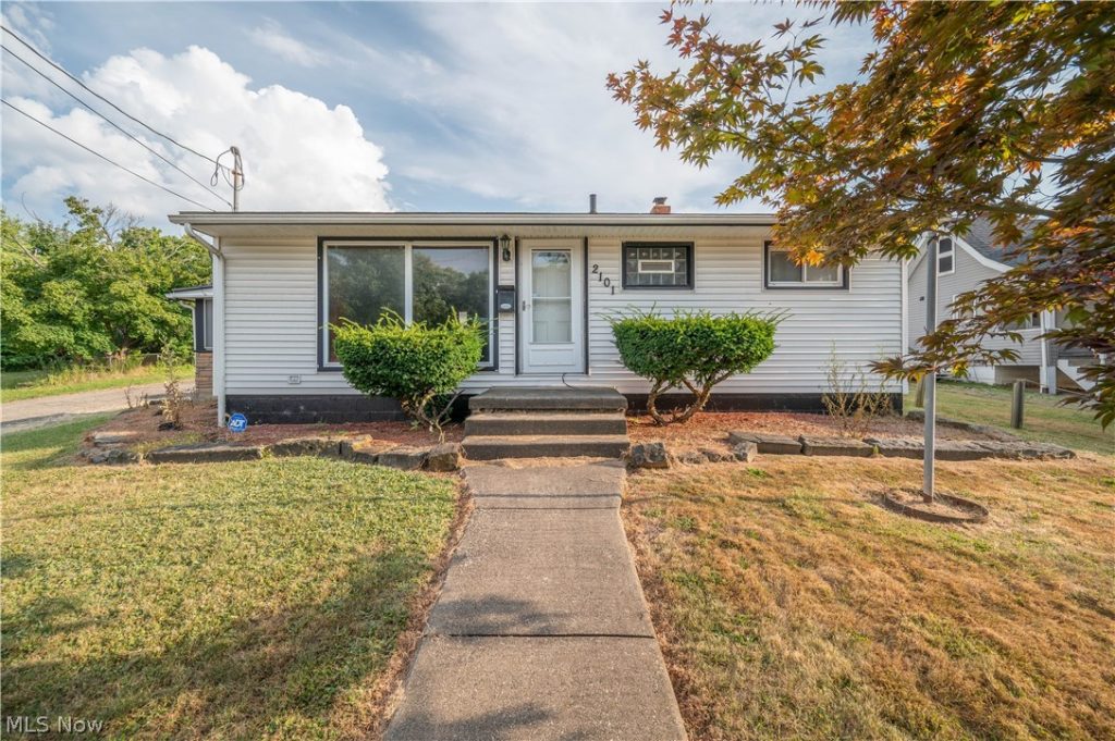 2101 Cherry Hill Avenue, Youngstown, OH