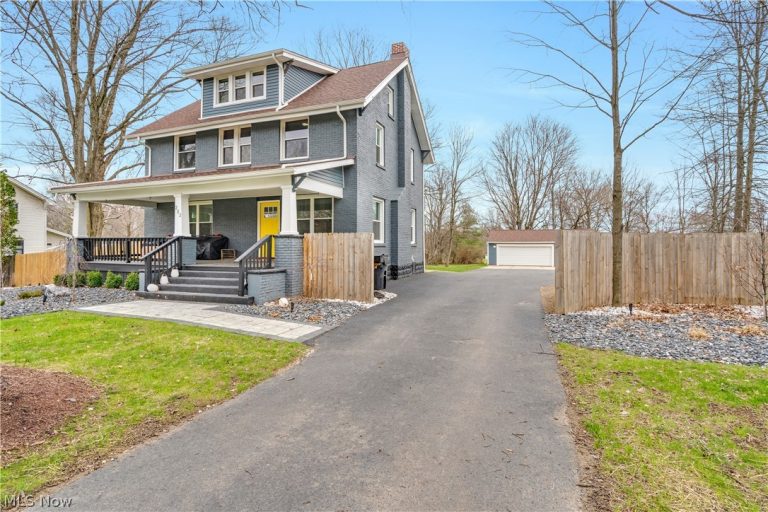 252 Indianola Road, Youngstown, OH - Photo 2