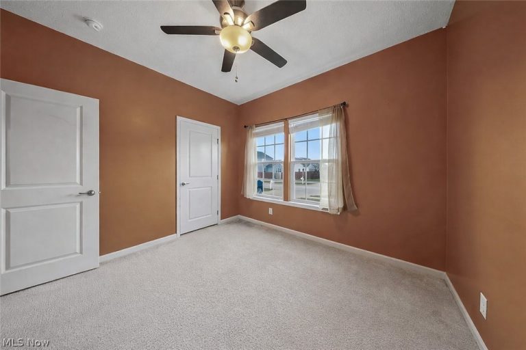 2014 Ashwood Lane, Painesville, OH - Photo 5