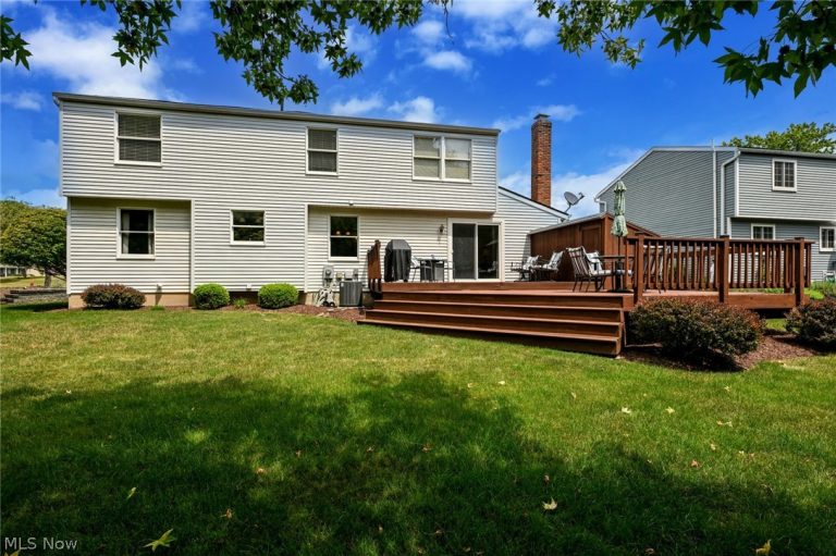 936 Smokerise Drive, Medina, OH - Photo 8