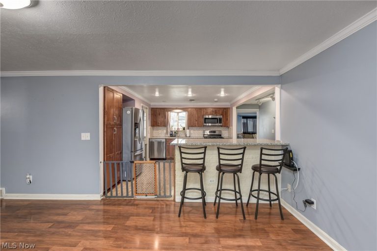 5785 Deborah Drive, North Ridgeville, OH - Photo 8