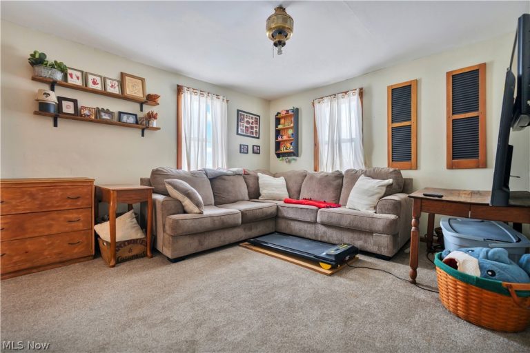 13222 Lexington Avenue, Alliance, OH - Photo 4