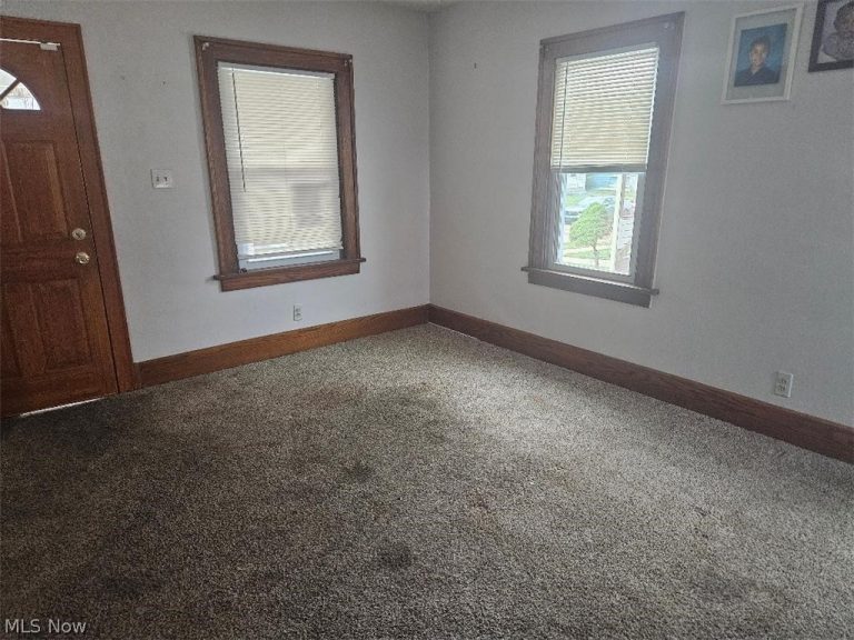 1243 Collinwood Avenue, Akron, OH - Photo 2