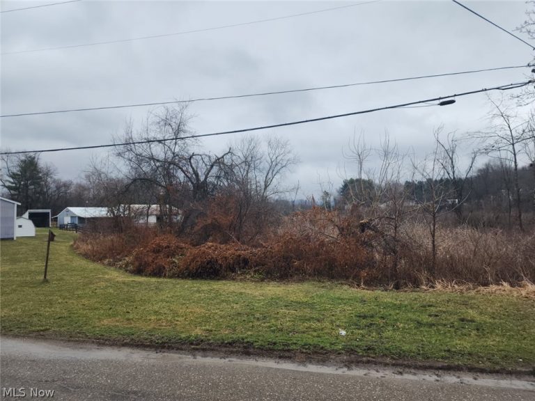 Wright Road, Uhrichsville, OH - Photo 6