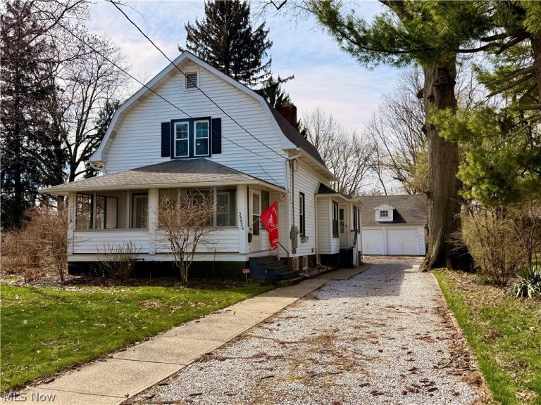 38026 Barber Avenue, Willoughby, OH - Photo 3
