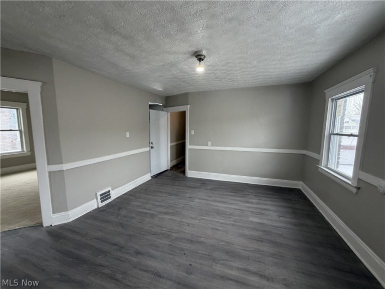 15340 Yorick Avenue #2nd floor, Cleveland, OH - Photo 4