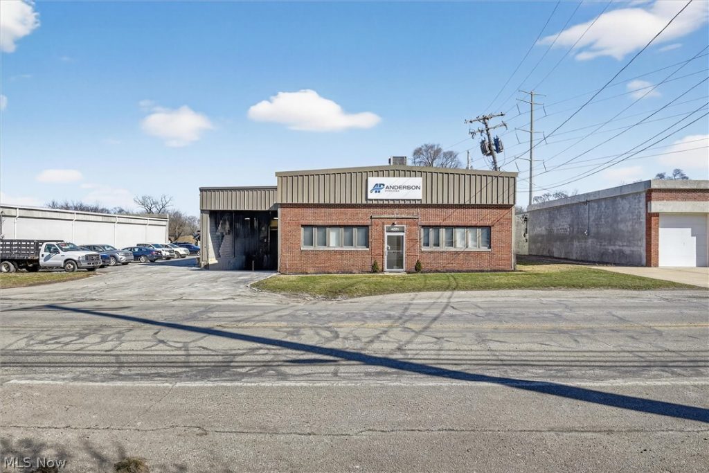 4891 Van Epps Road, Brooklyn Heights, OH