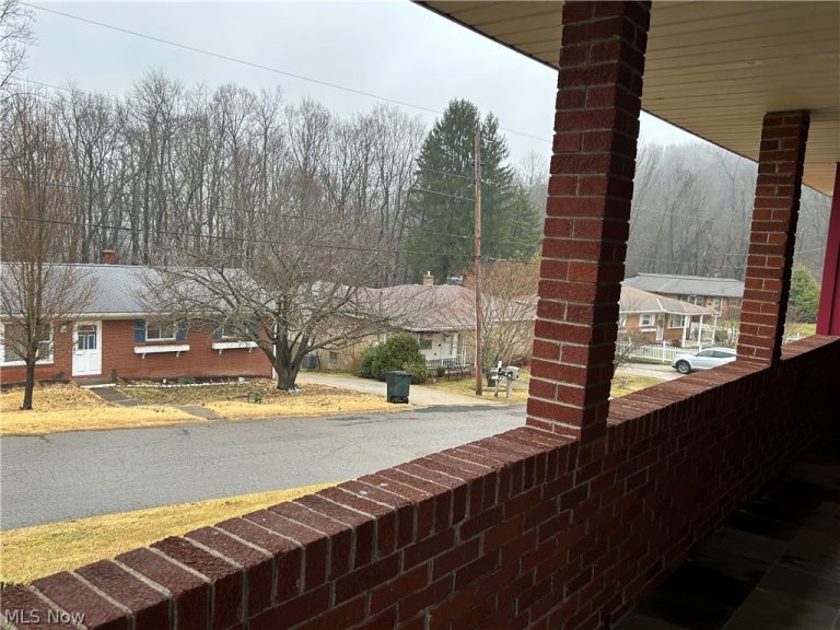 110 White Bell Circle, Wellsburg, WV - Photo 4