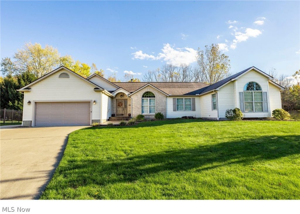 821 Olde Orchard Drive, Tallmadge, OH
