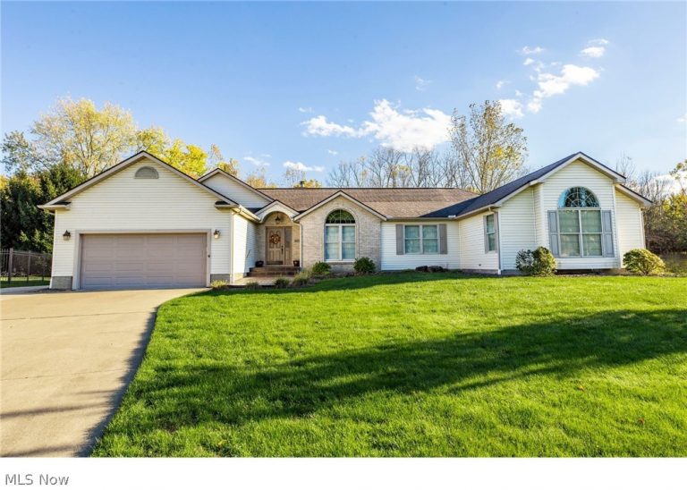 821 Olde Orchard Drive, Tallmadge, OH, 44278