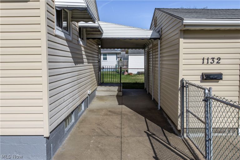 1132 Battles Avenue, Akron, OH - Photo 8