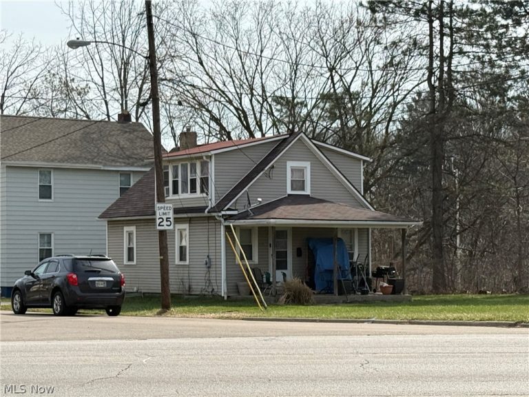 1479 East Avenue, Akron, OH - Photo 2