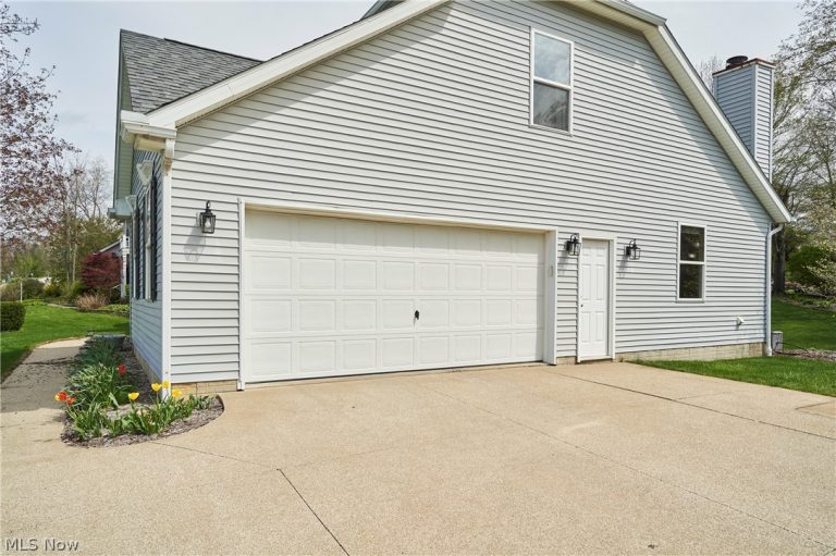 4395 Wedgewood Drive, Copley, OH - Photo 3