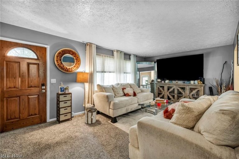 412 Stevenson Avenue, Akron, OH - Photo 5