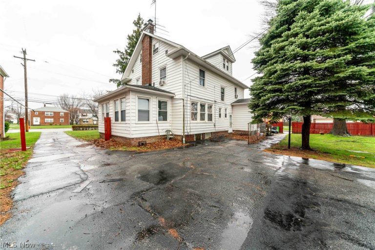 20303 Lake Shore Boulevard, Euclid, OH - Photo 6