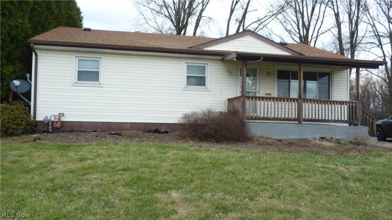 1010 Burlington Street, Youngstown, OH - Photo 3
