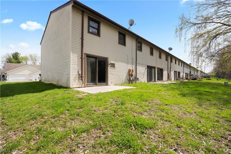 6354 Forest Park Drive, North Ridgeville, OH - Photo 5