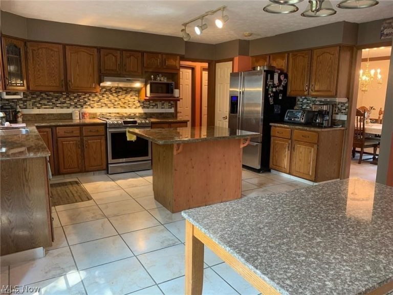 4386 Muirfield Way, Westlake, OH - Photo 4