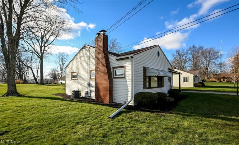 5838 Harter Home Drive, Akron, OH - Photo 8