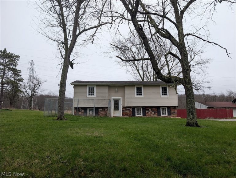 17594 Buzzard Road, Wellsville, OH, 43968