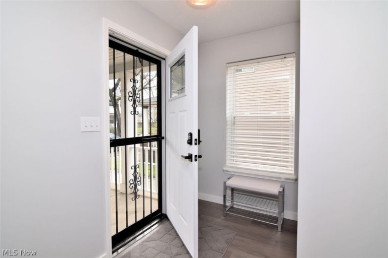 2092 81st Street, Cleveland, OH - Photo 8