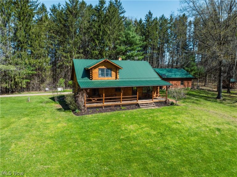 31370 Cadiz Dennison Road, Uhrichsville, OH - Photo 2