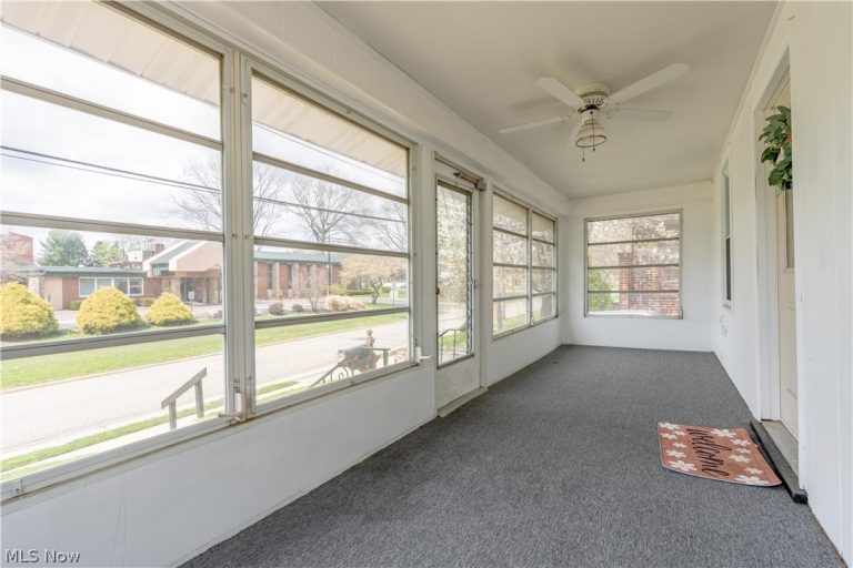 350 Lindy Lane Avenue, North Canton, OH - Photo 4