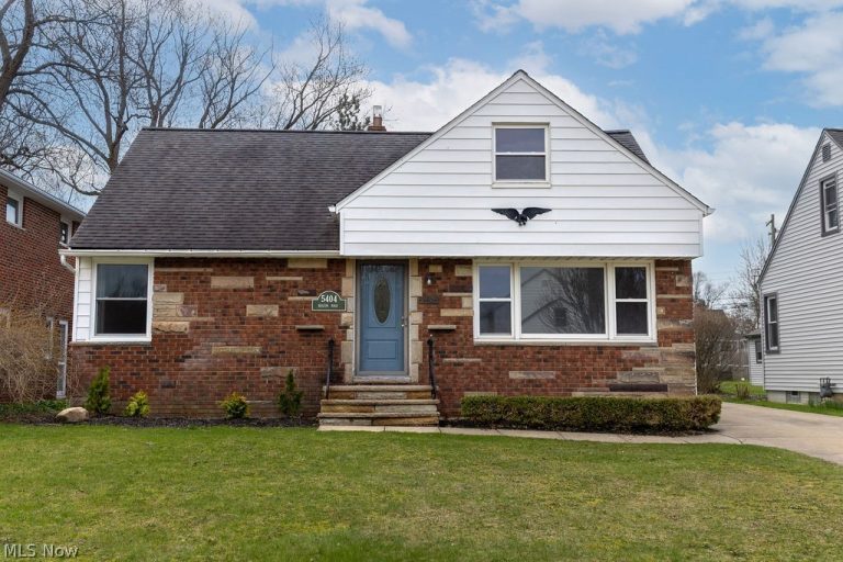 5404 Beacon Road, Lyndhurst, OH, 44124