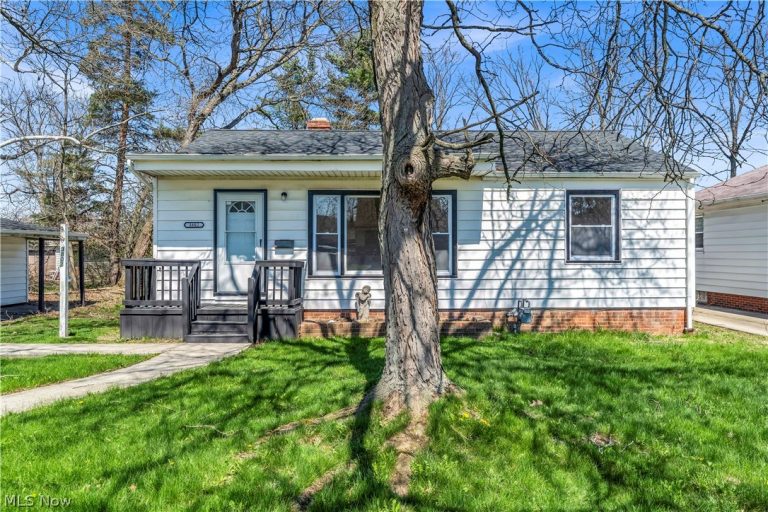 3802 Park Drive, Parma, OH, 44134