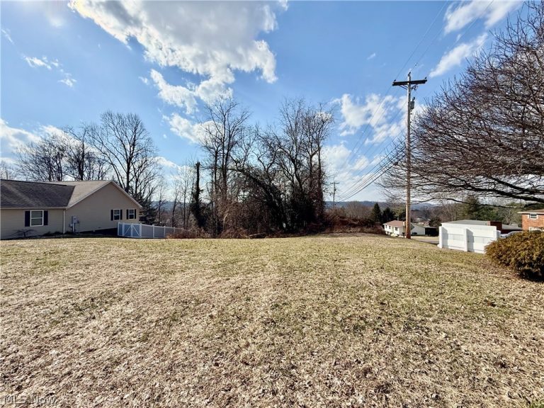 100 Eldorado, Marietta, OH, 45750