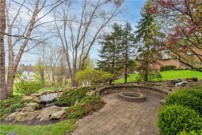 1561 Pilgrims Knob, Canton, OH - Photo 8