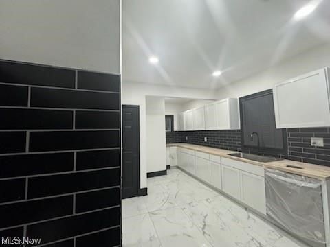 7728 Colgate Avenue, Cleveland, OH - Photo 8