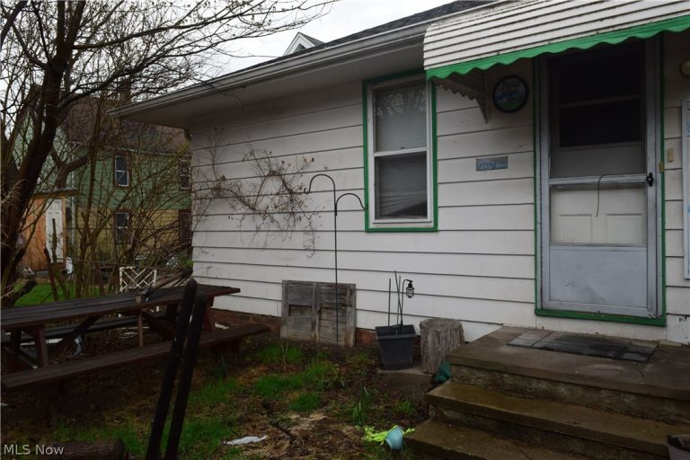 6210 Heisley Avenue, Cleveland, OH - Photo 5