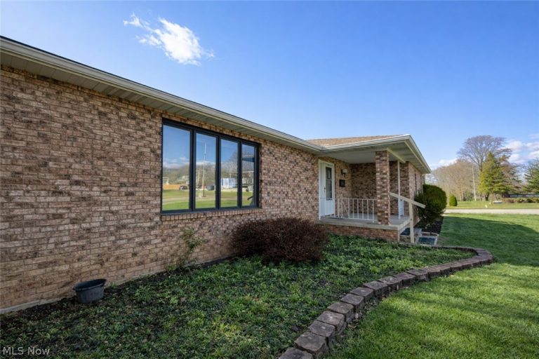8920 York Road, North Royalton, OH - Photo 6